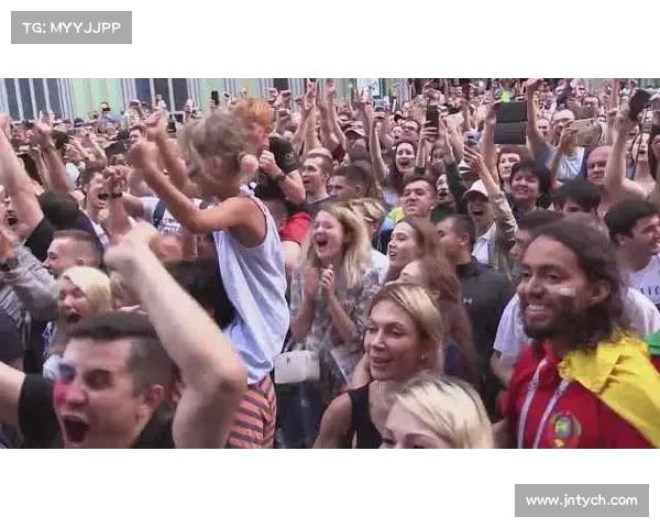 南美杯卡利体育队点球大战晋级球迷狂欢