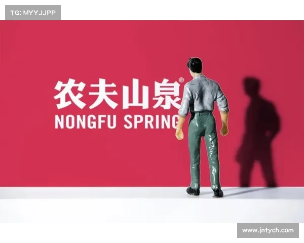 《脑子正常的人做不出来?农夫山泉广告牌设计引发争议》(农夫山泉2021广告) 《脑子正常的人做不出来?农夫山泉广告牌设计引发争议》(农夫山泉2021广告)